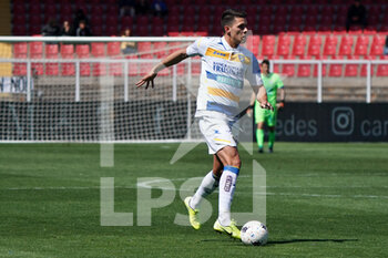 2022-04-02 - Karlo Lulic (Frosinone Calcio) - US LECCE VS FROSINONE CALCIO - ITALIAN SERIE B - SOCCER