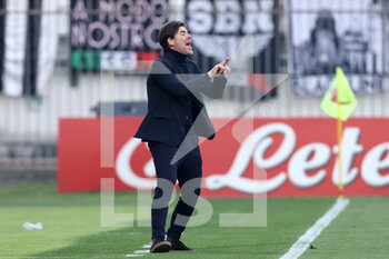 2022-04-06 - Andrea Sottil (Ascoli Calcio 1898) gestures - AC MONZA VS ASCOLI CALCIO - ITALIAN SERIE B - SOCCER