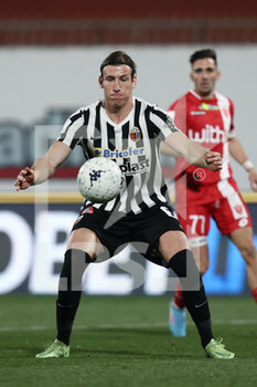 2022-04-06 - Federico Baschirotto (Ascoli Calcio 1898) in action - AC MONZA VS ASCOLI CALCIO - ITALIAN SERIE B - SOCCER