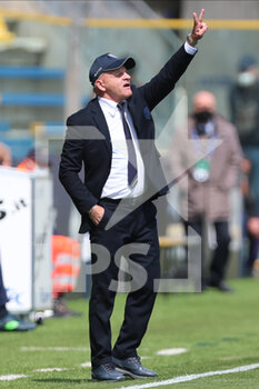 2022-04-06 - Giuseppe Iachini head coach of PARMA CALCIO gestures during the Serie B match between Parma Calcio and Como 1907 at Ennio Tardini on April 6, 2022 in Parma, Italy. - PARMA CALCIO VS COMO 1907 - ITALIAN SERIE B - SOCCER