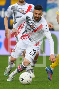 2022-04-09 - FROSINONE, ITALY -  March 9 :  Samuel Di Carmine of  Cremonese in action  during the  Serie B  soccer match between  Frosinone and Cremonese Stadio Benito Stirpe on March 9,2022 in Frosinone Italy  - FROSINONE CALCIO VS US CREMONESE - ITALIAN SERIE B - SOCCER