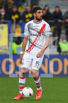 2022-04-09 - FROSINONE, ITALY -  March 9 :  Matteo Bianchetti  of  Cremonese in action  during the  Serie B  soccer match between  Frosinone and Cremonese Stadio Benito Stirpe on March 9,2022 in Frosinone Italy  - FROSINONE CALCIO VS US CREMONESE - ITALIAN SERIE B - SOCCER
