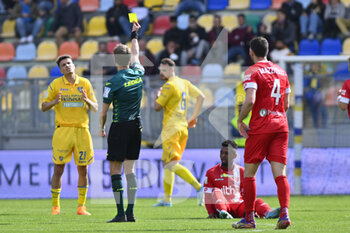 2022-04-25 - Referee Daniele Chiffi during the 36th day of the Serie B Championship between Frosinone Calcio vs  A.C. Monza on 25th April 2022 at the Stadio Benito Stirpe in Frosinone, Italy. - FROSINONE CALCIO VS AC MONZA - ITALIAN SERIE B - SOCCER