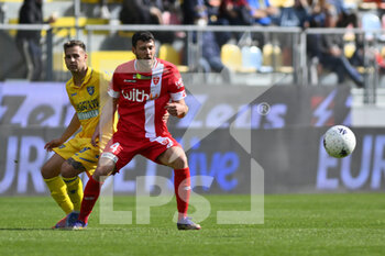 2022-04-25 - Luca Mazzitelli of A.C. Monza during the 36th day of the Serie B Championship between Frosinone Calcio vs  A.C. Monza on 25th April 2022 at the Stadio Benito Stirpe in Frosinone, Italy. - FROSINONE CALCIO VS AC MONZA - ITALIAN SERIE B - SOCCER