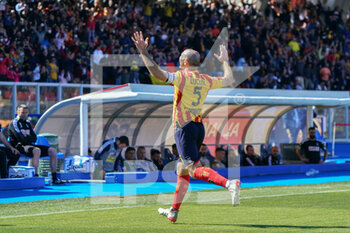 2022-04-25 - Fabio Lucioni (US Lecce) celebrates after scoring a goal of 1-0 - US LECCE VS AC PISA - ITALIAN SERIE B - SOCCER