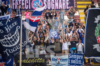 2022-04-30 - Fans of como  - REGGINA 1914 VS COMO 1907 - ITALIAN SERIE B - SOCCER