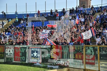 2022-04-30 - Fans of Cosenza - AC PISA VS COSENZA CALCIO - ITALIAN SERIE B - SOCCER