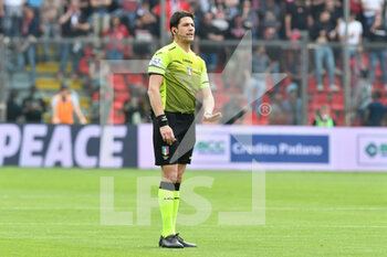 2022-04-30 - referee gianluca manganiello - US CREMONESE VS ASCOLI CALCIO - ITALIAN SERIE B - SOCCER