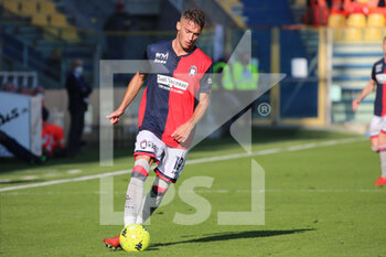 2022-01-30 - Simone Canestrelli of CROTONE FC in action during the Serie B match between Parma Calcio and Crotone FC at Ennio Tardini on January 30, 2022 in Parma, Italy. - PARMA CALCIO VS FC CROTONE - ITALIAN SERIE B - SOCCER
