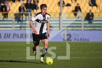2022-01-30 - Adrian Benedyczak of PARMA CALCIO in action during the Serie B match between Parma Calcio and Crotone FC at Ennio Tardini on January 30, 2022 in Parma, Italy. - PARMA CALCIO VS FC CROTONE - ITALIAN SERIE B - SOCCER