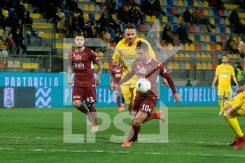 2022-02-23 - Bellomo Nicola Reggina carries the ball - FROSINONE VS REGGINA - ITALIAN SERIE B - SOCCER