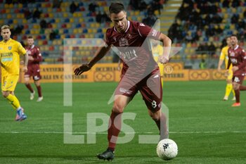 2022-02-23 - Crisetig Lorenzo Reggina carries the ball  - FROSINONE VS REGGINA - ITALIAN SERIE B - SOCCER