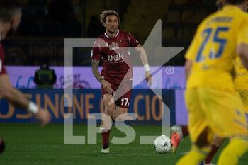 2022-02-23 - Di Chiara Gianluca Reggina carries the ball  - FROSINONE VS REGGINA - ITALIAN SERIE B - SOCCER