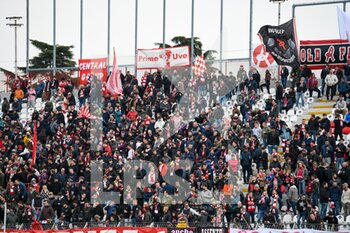 2022-04-06 - supporters of L.R. Vicenza - LR VICENZA VS FC CROTONE - ITALIAN SERIE B - SOCCER