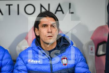 2022-04-06 - Franco Florio (Head coach of FC Crotone) - LR VICENZA VS FC CROTONE - ITALIAN SERIE B - SOCCER