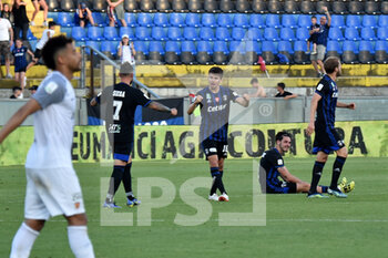 2022-05-21 - Happiness of players of Pisa at the end of the match - PLAY OFF - AC PISA VS BENEVENTO CALCIO - ITALIAN SERIE B - SOCCER