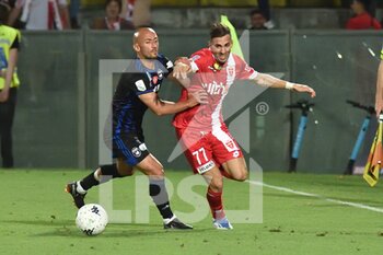 2022-05-29 - Marco  D'Alessandro (Monza) thwarted by Ahmad Benali (Pisa) - PLAY OFF - AC PISA VS AC MONZA - ITALIAN SERIE B - SOCCER