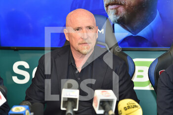 2022-07-06 - Rolando Maran during his first press conference as a coach of Pisa Sporting Club - PRESENTATION OF THE NEW AC PISA HEAD COACH ROLANDO MARAN - ITALIAN SERIE B - SOCCER