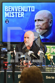 2022-07-06 - Rolando Maran during his first press conference as a coach of Pisa Sporting Club - PRESENTATION OF THE NEW AC PISA HEAD COACH ROLANDO MARAN - ITALIAN SERIE B - SOCCER