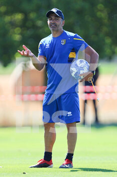 2022-07-05 - Fabio Pecchia head coach of PARMA CALCIO in action during the training session on July 5, 2022 in Collecchio (PR), Italy. - TRAINING SESSION OF PARMA CALCIO - ITALIAN SERIE B - SOCCER