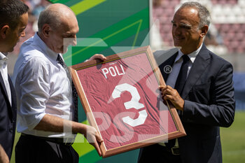 2022-09-03 - Maurizio Poli award ceremony, Marcello Cardona president of reggina and Felice Saladini patron reggina - REGGINA 1914 VS PALERMO FC - ITALIAN SERIE B - SOCCER