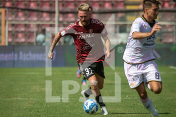 2022-09-03 - Zan majer reggina carries the ball  - REGGINA 1914 VS PALERMO FC - ITALIAN SERIE B - SOCCER