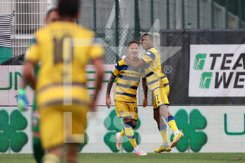 2022-09-17 - Dennis Man (Parma Calcio) celebrates after scoring a goal with Jayden Oosterwolde (Parma Calcio) - ASCOLI CALCIO VS PARMA CALCIO - ITALIAN SERIE B - SOCCER