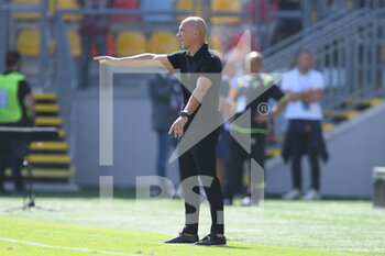 2022-09-17 - FROSINONE, ITALY - September 17 : Head Coach Eugenio Corini of Palermo gestures during  Italian  Serie B soccer match between  Frosinone and Palermo at Stadio Benito Stirpe on September 17,2022  in Frosinone Italy

 - FROSINONE CALCIO VS PALERMO FC - ITALIAN SERIE B - SOCCER