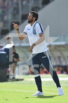 2022-09-17 - 
 FROSINONE, ITALY - September 17 :  Head Coach Fabio Grosso of Frosinone gives tactics to is players  during  Italian  Serie B soccer match between  Frosinone and Palermo  at Stadio Benito Stirpe on September 17,2022 in Frosinone Italy - FROSINONE CALCIO VS PALERMO FC - ITALIAN SERIE B - SOCCER