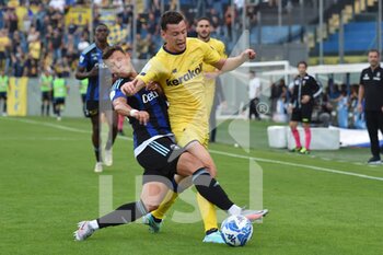 2022-10-23 - Foul on Davide  Marsura (Modena) by Adrian Rus (Pisa) - AC PISA VS MODENA FC - ITALIAN SERIE B - SOCCER