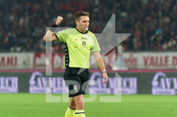 2022-10-28 - the referee Matteo Marcenaro of Genova - SSC BARI VS TERNANA CALCIO - ITALIAN SERIE B - SOCCER