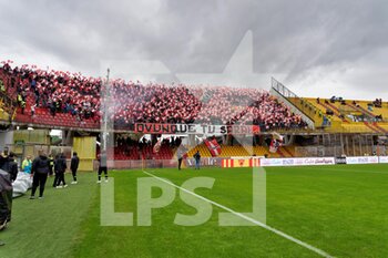 2022-11-05 - SSC Bari Supporters - BENEVENTO CALCIO VS SSC BARI - ITALIAN SERIE B - SOCCER