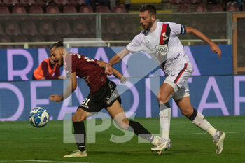 2022-11-07 - Canotto Luigi Reggina carries the ball - REGGINA 1914 VS GENOA CFC - ITALIAN SERIE B - SOCCER
