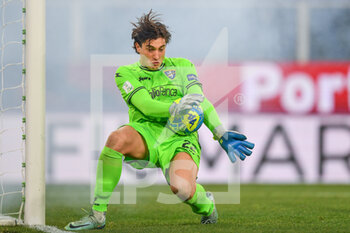 2022-12-18 - Stefano Turati (Frosinone) - GENOA CFC VS FROSINONE CALCIO - ITALIAN SERIE B - SOCCER