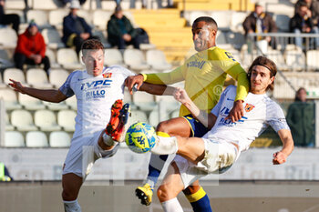 2022-12-18 - Davide Diaw (Modena) - MODENA FC VS BENEVENTO CALCIO - ITALIAN SERIE B - SOCCER