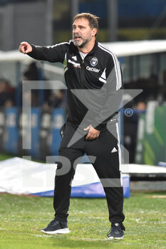 2022-12-17 - Head coach of Pisa Luca D'Angelo - AC PISA VS BRESCIA CALCIO - ITALIAN SERIE B - SOCCER