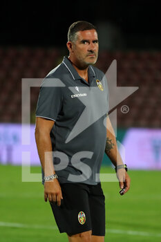 2022-08-21 - the coach Cristiano Lucarelli (Ternana) - TERNANA CALCIO VS REGGINA 1914 - ITALIAN SERIE B - SOCCER