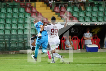 2022-08-21 - Antony Iannarilli (Ternana) vs Rigoberto Rivas (Reggina) - TERNANA CALCIO VS REGGINA 1914 - ITALIAN SERIE B - SOCCER