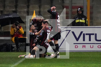 2022-02-26 - Davide Merola (Calcio Foggia 1920) esulta dopo aver segnato il gol del 2-1 - FOGGIA VS BARI - ITALIAN SERIE C - SOCCER