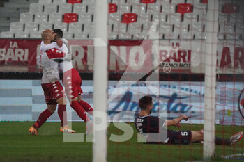 2022-03-05 - Nicola Citro (SSC Bari) esulta con Simone Simeri (SSC Bari) dopo aver segnato il gol del 2-1 - BARI VS FRANCAVILLA - ITALIAN SERIE C - SOCCER