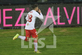 2022-03-05 - Tommaso Biasci (Catanzaro) corre verso il settore dei propri tifosio dopo il gol dell'1-1 - MONOPOLI VS CATANZARO - ITALIAN SERIE C - SOCCER
