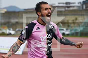 2022-03-27 - Nicola Valente (30) Palermo F.C. esulta dopo aver messo a segno il goal del 2-2 - PAGANESE VS PALERMO - ITALIAN SERIE C - SOCCER