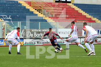 2022-04-16 - Taranto F.C. Giuseppe Giovinco in dribling. - TARANTO VS BARI - ITALIAN SERIE C - SOCCER