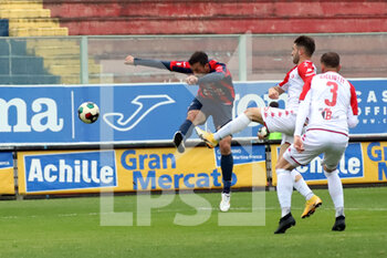 2022-04-16 - Taranto F.C. Andrea Saraniti shooting. - TARANTO VS BARI - ITALIAN SERIE C - SOCCER