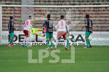 2022-04-10 - Mattia Maita (SSC Bari) scores a goal of 1-0 - BARI VS AVELLINO - ITALIAN SERIE C - SOCCER