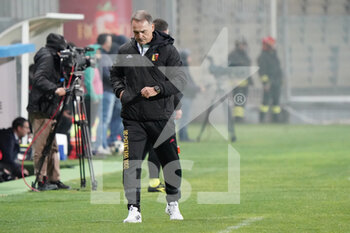 2022-04-11 - coach Vincenzo Vivarini (US Catanzaro 1929) - FOGGIA VS CATANZARO - ITALIAN SERIE C - SOCCER