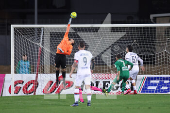 2022-12-04 - Manuel Gasparini (#1 - Potenza Calcio) saves in corner - MONOPOLI VS POTENZA - ITALIAN SERIE C - SOCCER