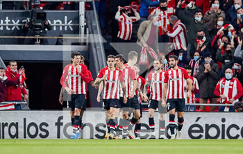 2022-01-20 - Iker Muniain of Athletic Club celebrates his goal with his teammates during the Spanish Cup, Copa del Rey, round of 16 football match between Athletic Club and FC Barcelona on January 20, 2022 at San Mames stadium in Bilbao, Spain - ATHLETIC CLUB VS FC BARCELONA - SPANISH CUP - SOCCER