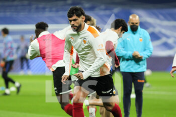 2022-01-08 - Omar Alderete of Valencia warms up during the Spanish championship La liga football match between Real Madrid and Valencia CF on January 8, 2022 at Santiago Bernabeu stadium in Madrid, Spain - REAL MADRID VS VALENCIA CF - SPANISH LA LIGA - SOCCER