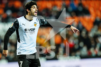 2022-01-19 - Goncalo Guedes of Valencia during the Spanish championship La Liga football match between Valencia CF and Sevilla FC on January 19, 2022 at the Mestalla Stadium in Valencia, Spain - VALENCIA CF VS SEVILLA FC - SPANISH LA LIGA - SOCCER